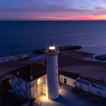 Apartament Three Bedroom Close To The Sea *